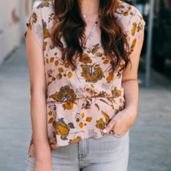 Leith Floral Blouse - Picture 1 of 4